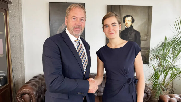 01K4PVNSPDBNJRHGWDTZ37BBXT